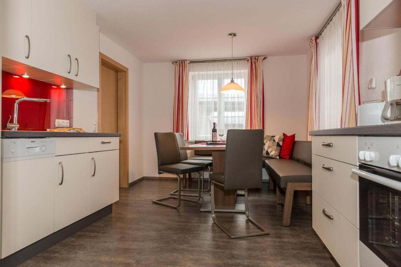 Ferienhaus Elisabeth Russbach am Pass Gschütt Eksteriør bilde
